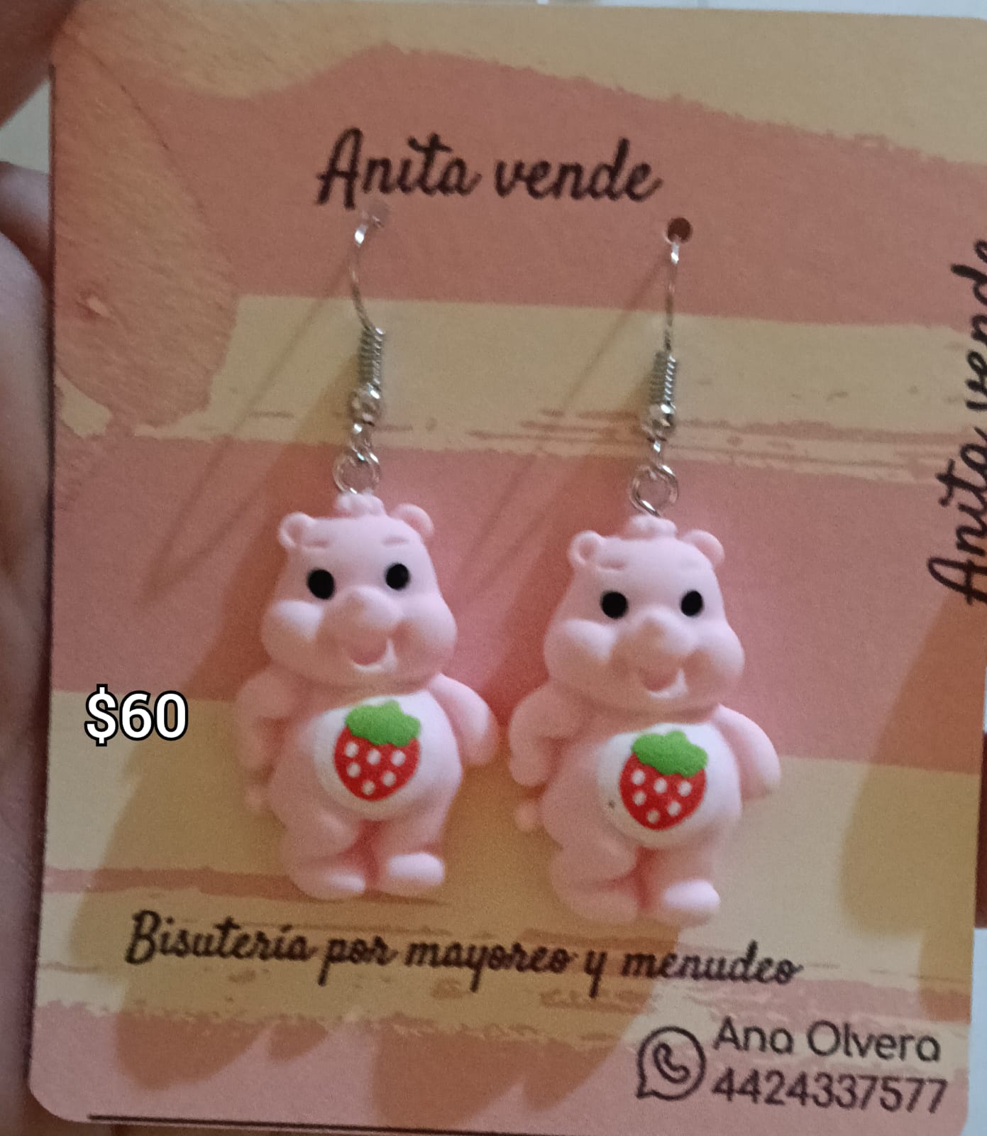 arete de osito cariñosito fresita