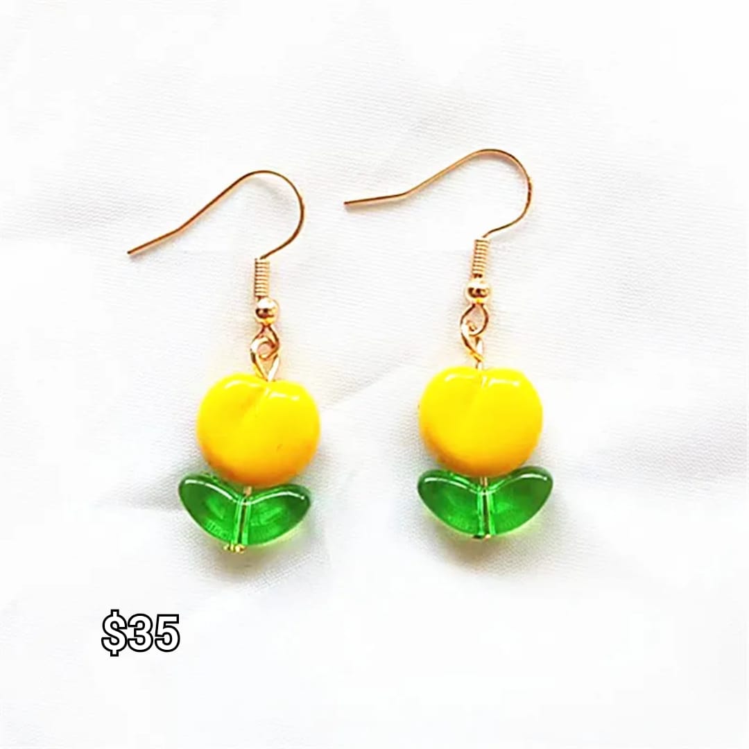 arete tulipán amarillo