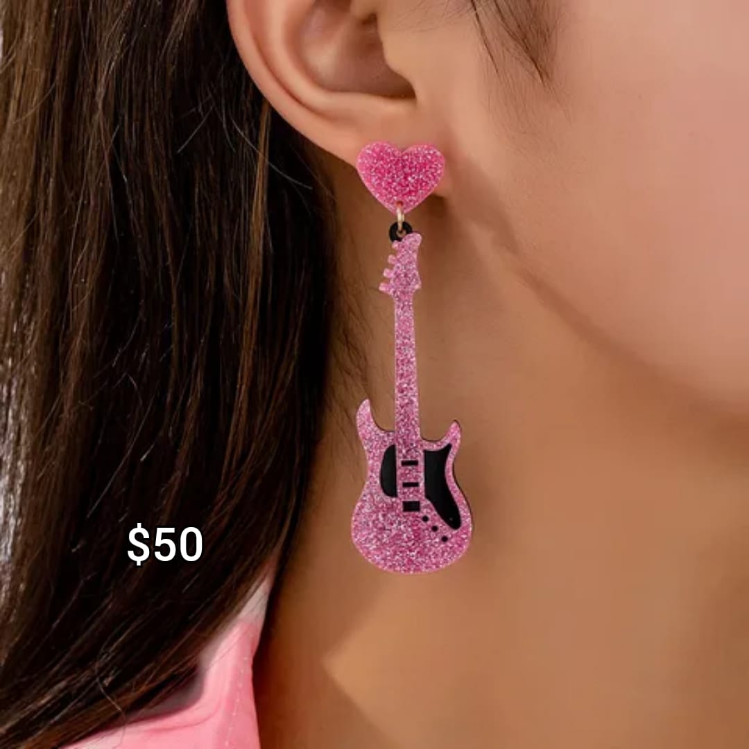 arete de guitarra rosa con corazón