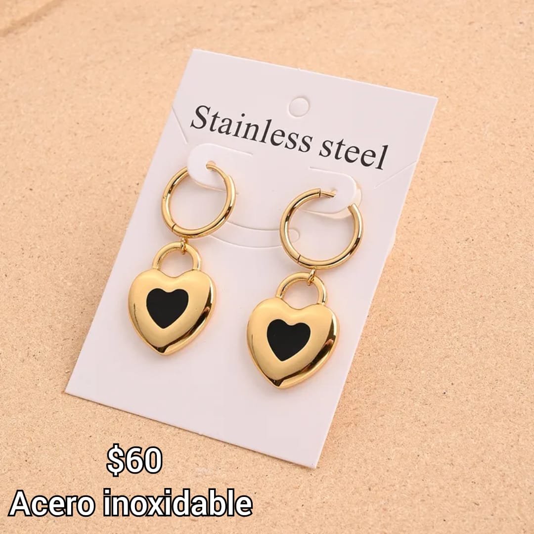arete de corazón negro de acero inoxidable