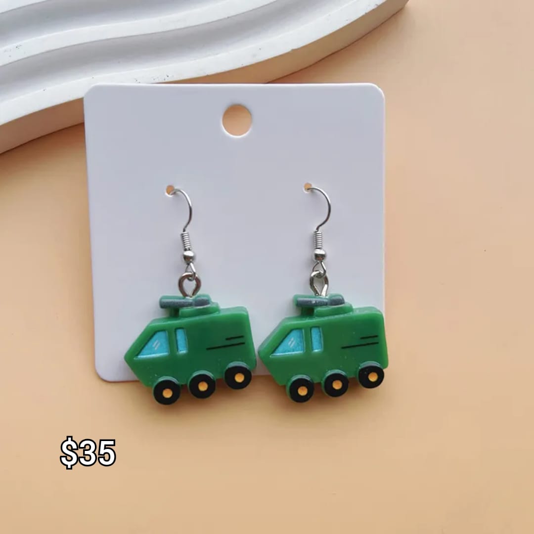 arete en forma de carro verde