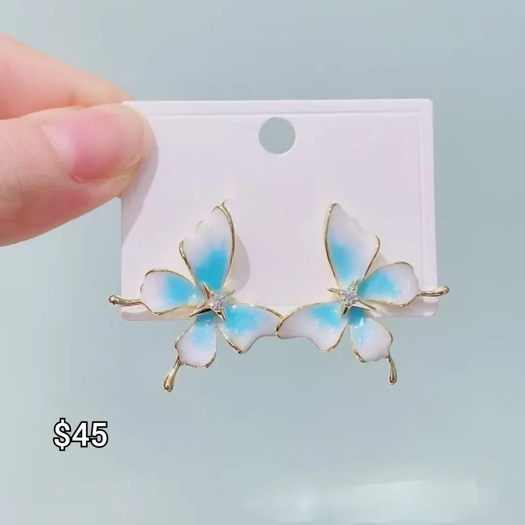arete mariposa azul