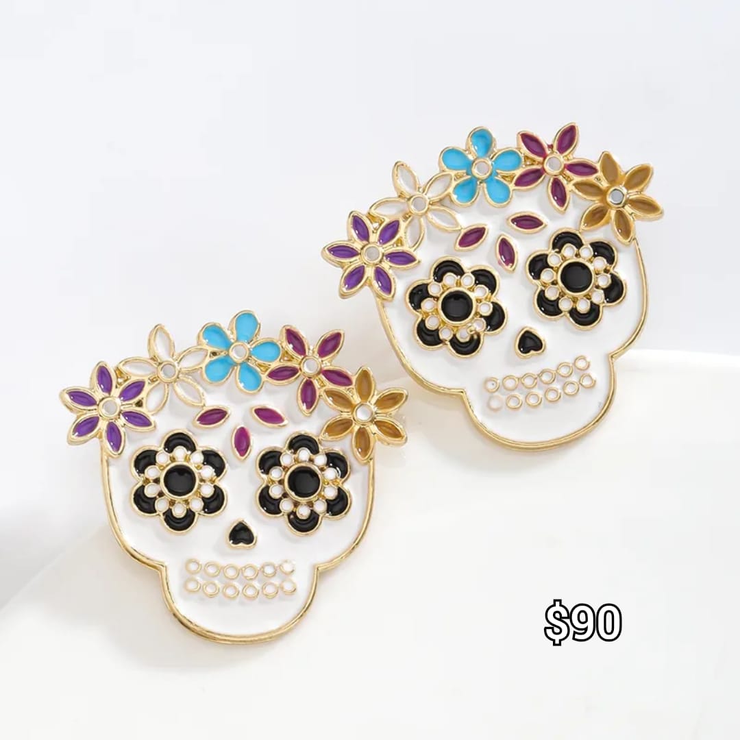 aretes calavera con flores