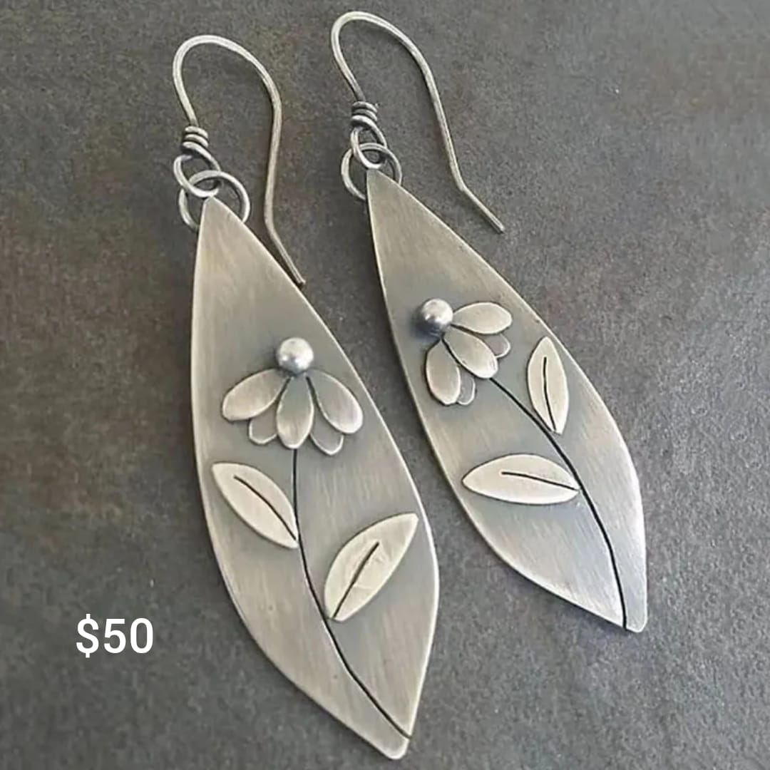 arete en forma de flor