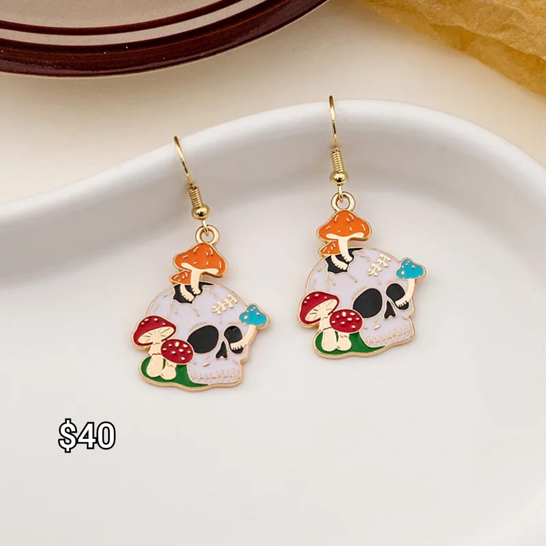 arete de calavera con hongo
