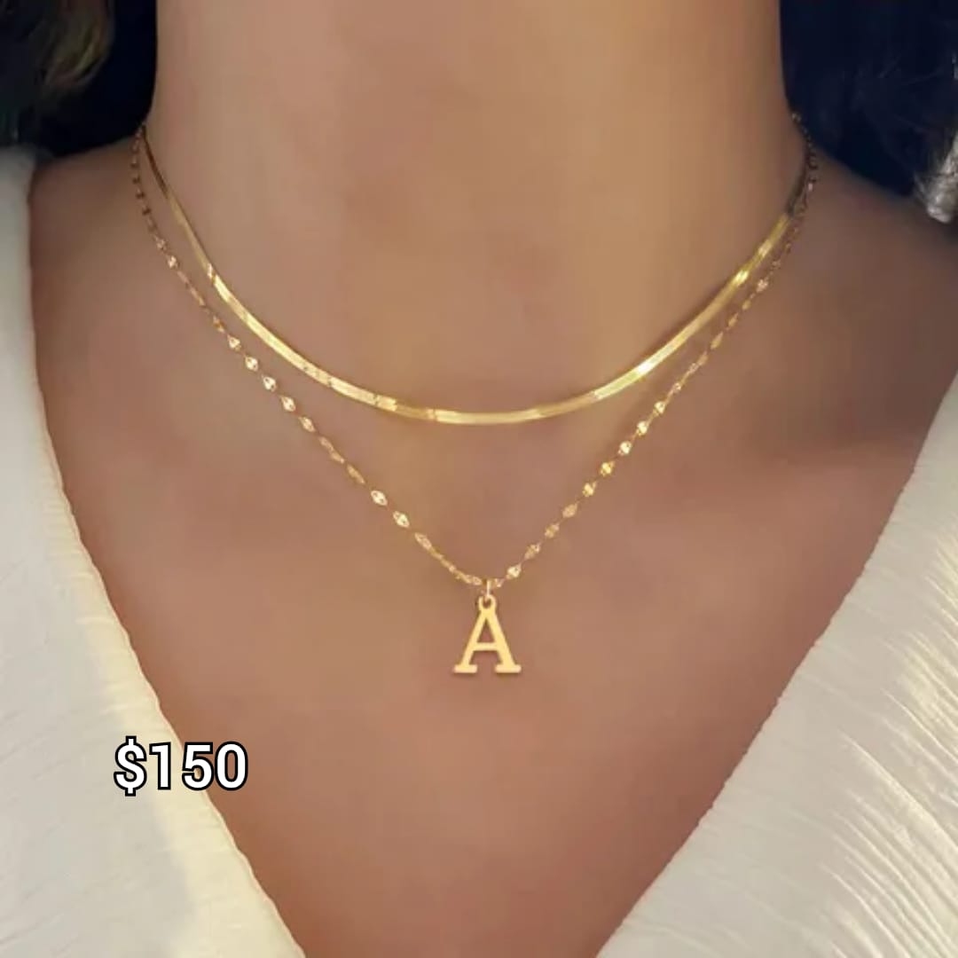 collar con letra de a